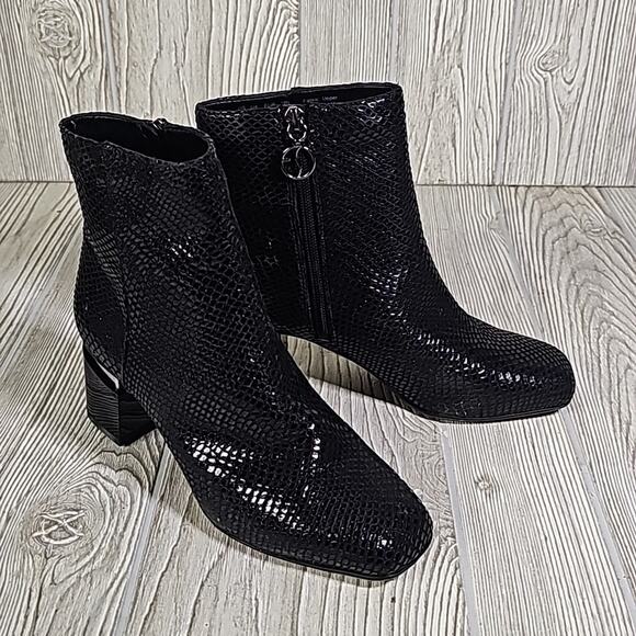 Franco Sarto Marquee Ankle Boot Snake Embossed Black Zip Up Womens Size 5.5 NEW - Picture 2 of 16